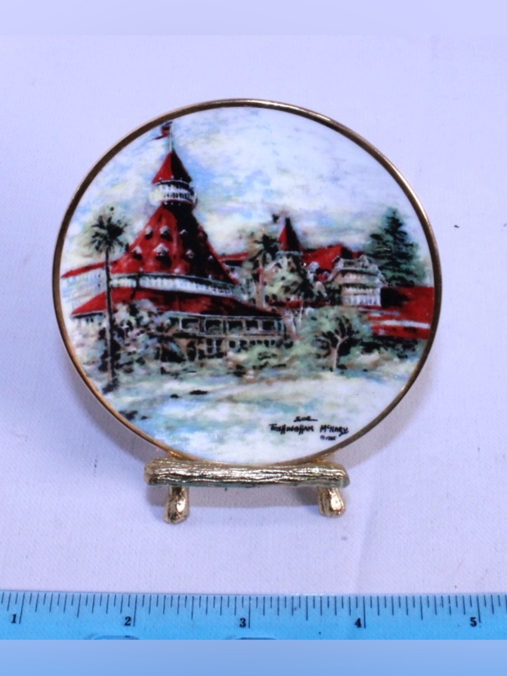 Vintage 1985 Hotel Del Coronado mini collector plate
